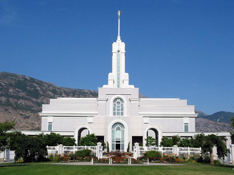 mount_timpanogos_lds_mormon_temple1.jpg