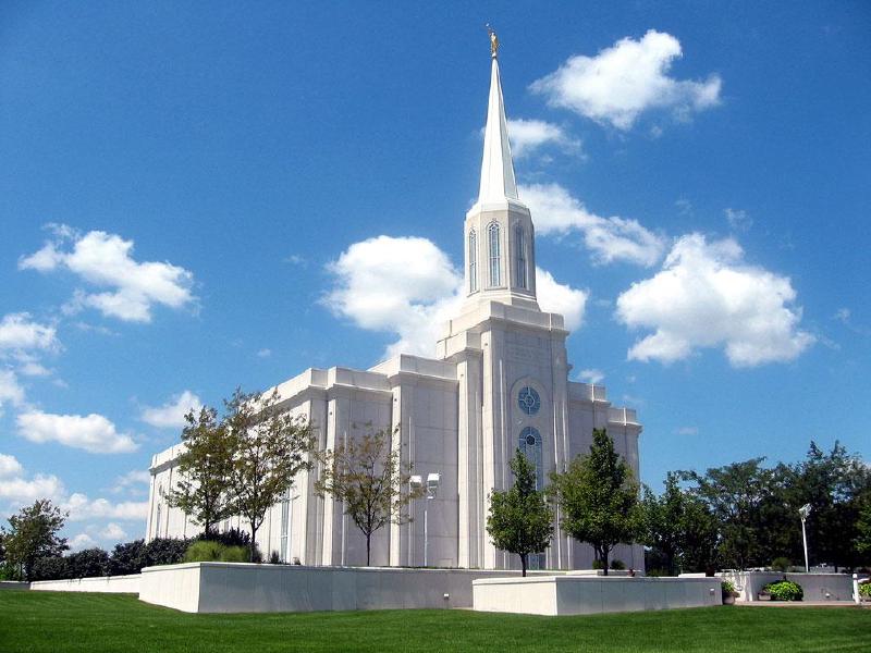 saint_louis_lds_mormon_temple1.jpg